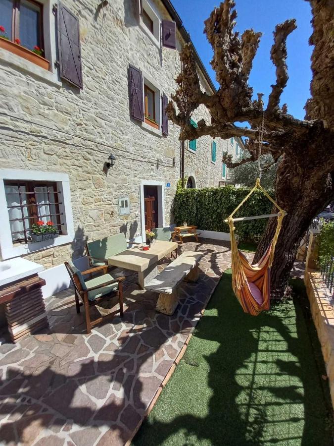 Vila Casa Girasole Buje Exteriér fotografie